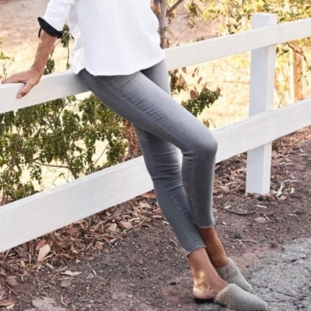 Frank & Eileen Women's Sligo Stretch Performance Light Gray Skinny Jeans Size 28